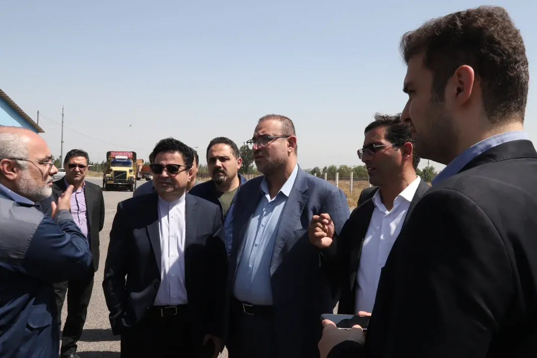 بازدید معاون صنایع عمومی وزارت صمت از مجتمع‌های صنعتی آرتاویل تایر و سبلان رازی
